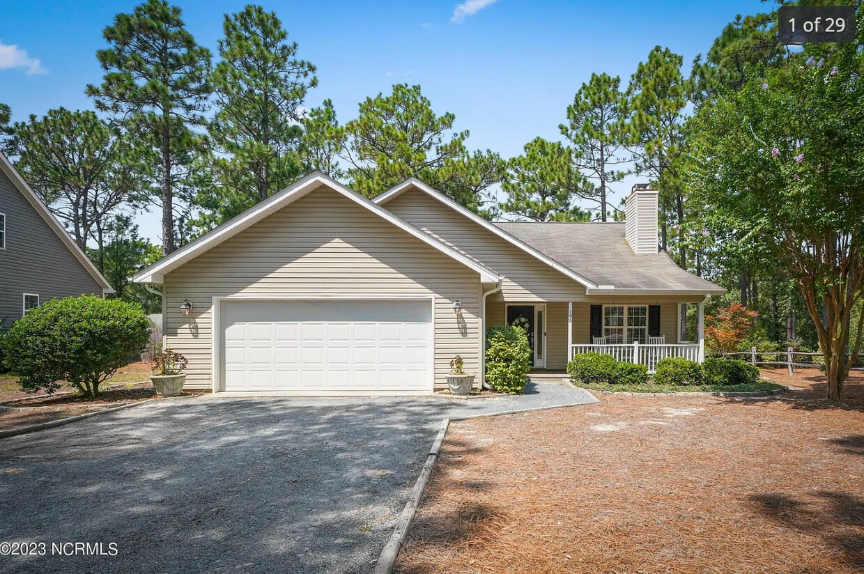 Foto principal - 195 Adams Cir