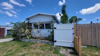 Building Photo - 603 49th Ave Terrace W