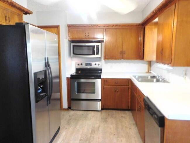 Foto del edificio - 3308 SW Salinas Dr