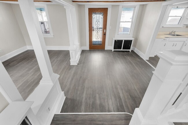 Building Photo - 210 Roseto Ave