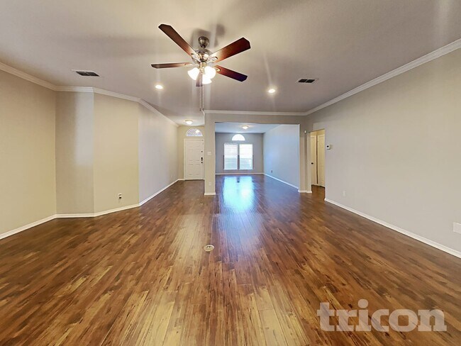 Foto del edificio - 5004 Saddlehorn Dr