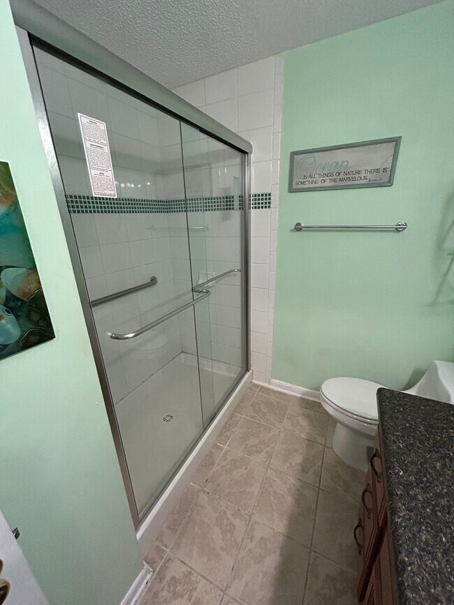 Foto del edificio - 375 Bluefish Dr