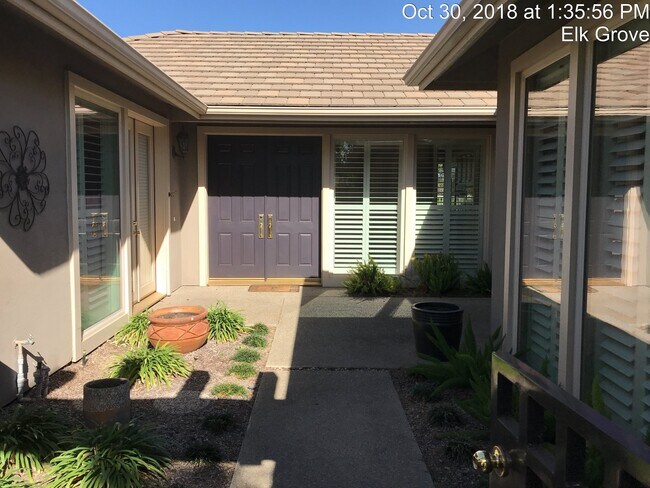 Building Photo - 3 Bed 3 Bath in Valley Hi Subdivision