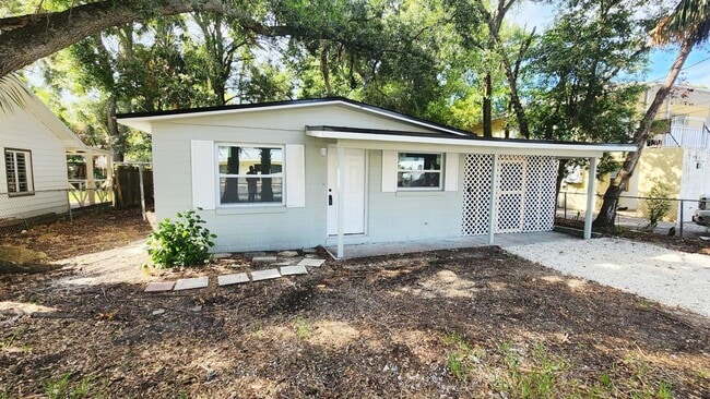 Building Photo - 128 Kingston Ave