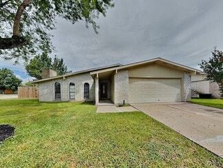 Building Photo - 3926 Broken Elm Dr