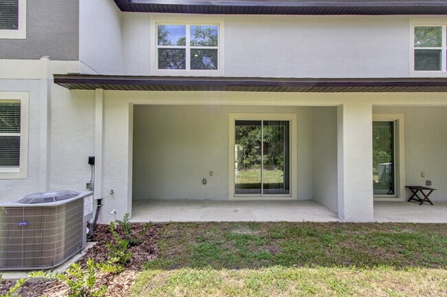 Building Photo - Lagoon Living