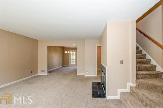 Building Photo - 422 High Creek Trce