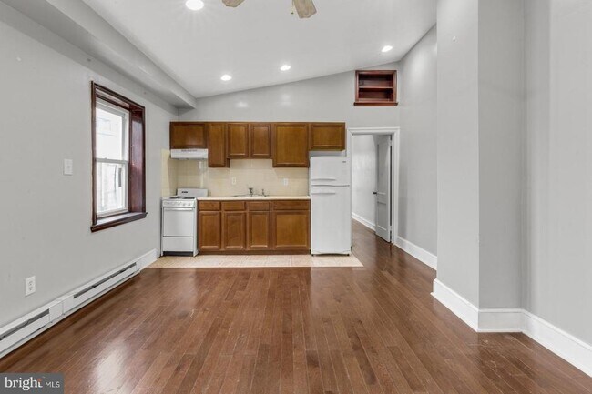 Foto del edificio - 707 W Girard Ave