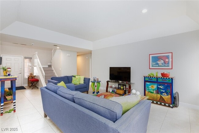 Building Photo - 9836 Russett Wood Cir