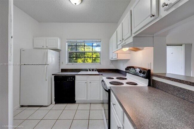 Foto del edificio - 1761 NW 96th Ter