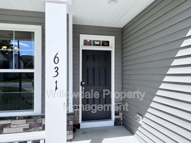 Building Photo - 631 Hampton Crest Ct