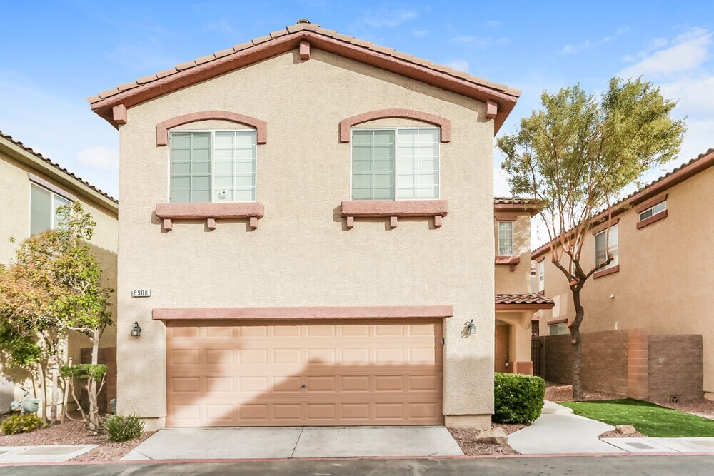 Foto principal - 8908 Brentwood Grove Ct