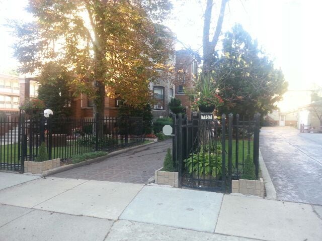 1st floor of this 2 flat - 7755 S South Shore Dr Apartments
