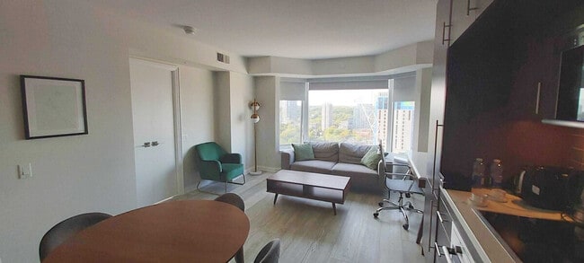 Building Photo - 158 Cumberland St