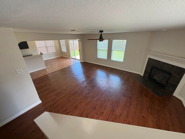 Building Photo - 17923 Hollow Hill Ln