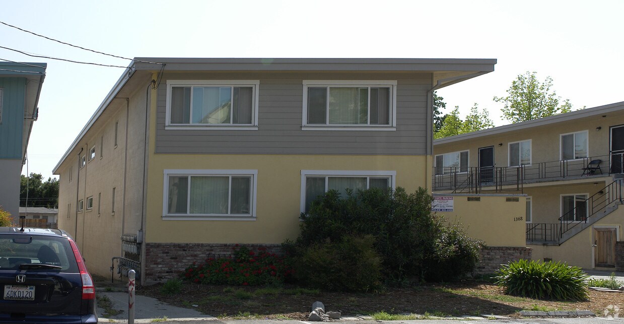 Foto del edificio - 1368 Creekside Dr