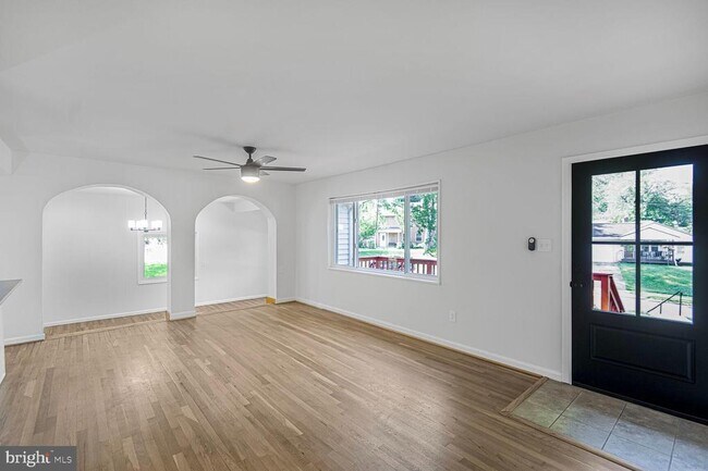 Foto del edificio - 3906 Ronson Dr