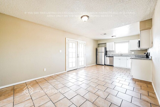 Foto del edificio - 11628 N 49th Dr