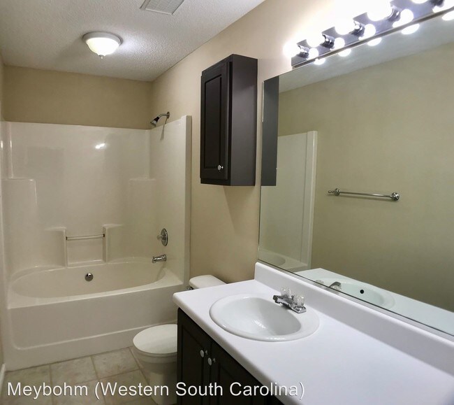 Building Photo - 2 br, 2 bath House - 134 Double Tree Drive