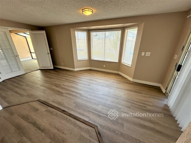 Foto del edificio - 702 W Mesquite St