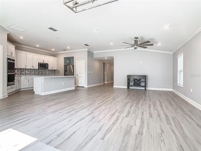Foto del edificio - 260 Summerlin Loop