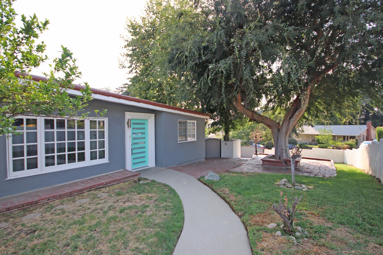 Foto principal - 3558 Glenrose Ave