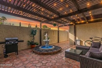 Building Photo - 2529 N Miller Rd