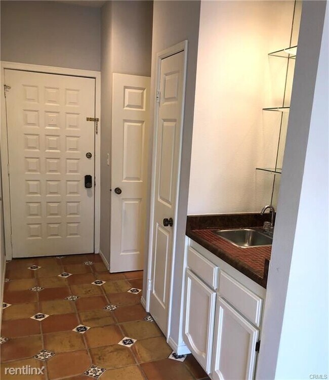 Building Photo - 3 br, 2 bath Condo - 330 Cordova St Unit 164