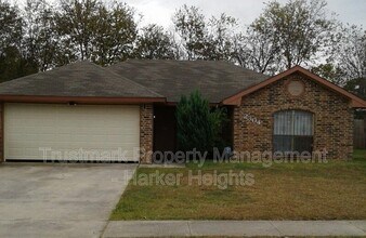 Building Photo - 2304 Sherman Dr