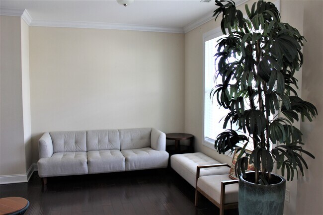 Foto del edificio - 1012 Holland Bend Dr