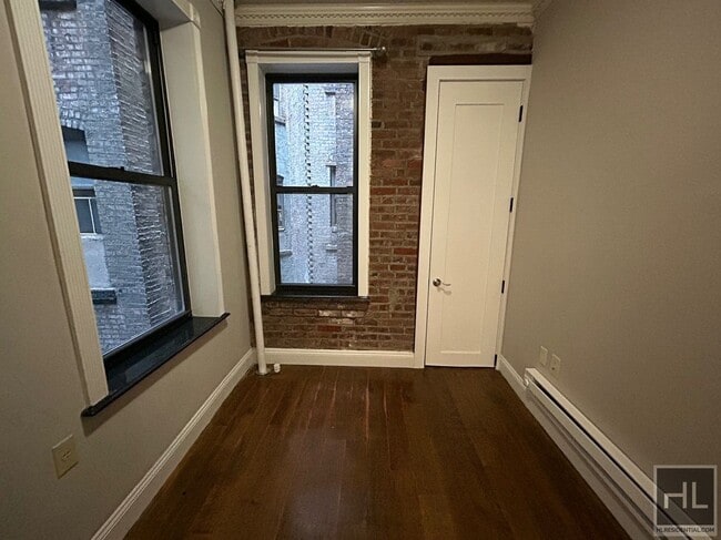 Foto del edificio - East 8th Street