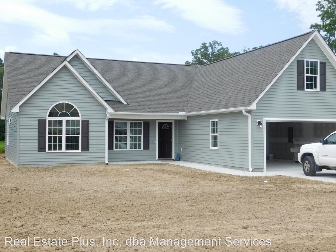 Foto principal - 3 br, 2 bath House - 236 Saratoga Lane