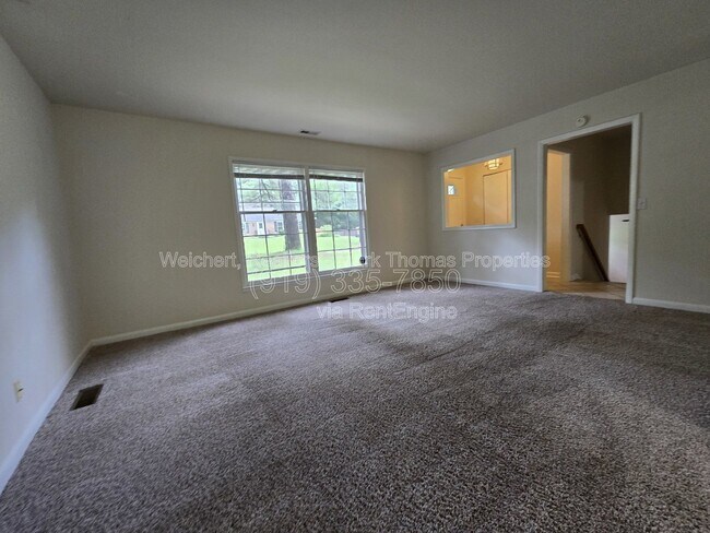 Foto del edificio - 119 Monterey Ln