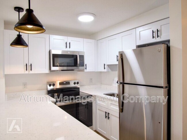 Foto del edificio - 615 Lakeview St