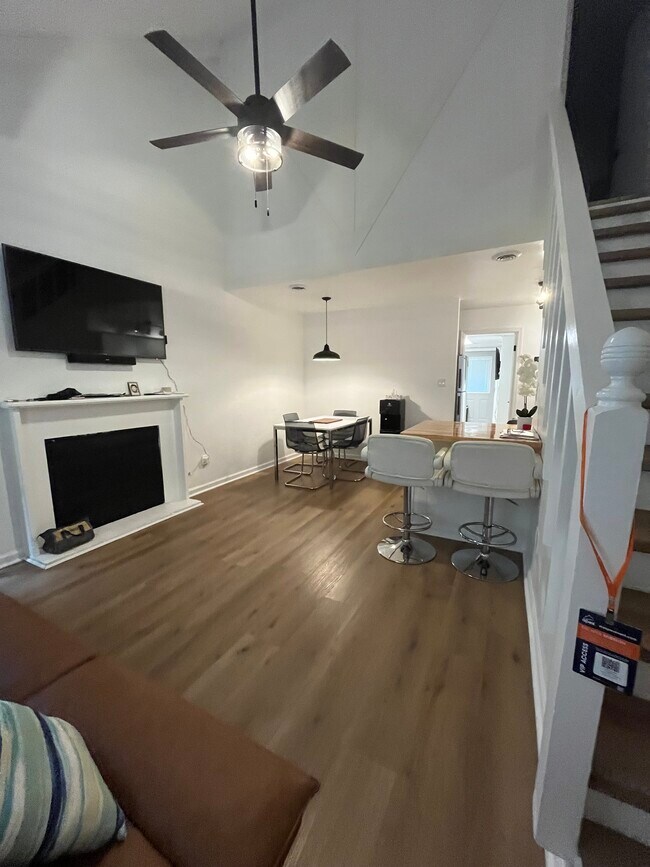 Foto del edificio - 4917 Charwood Trl NW