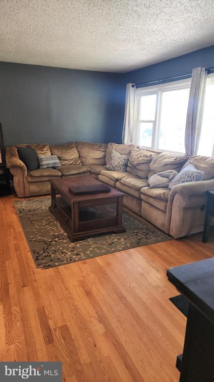 Building Photo - 228 Market Pl