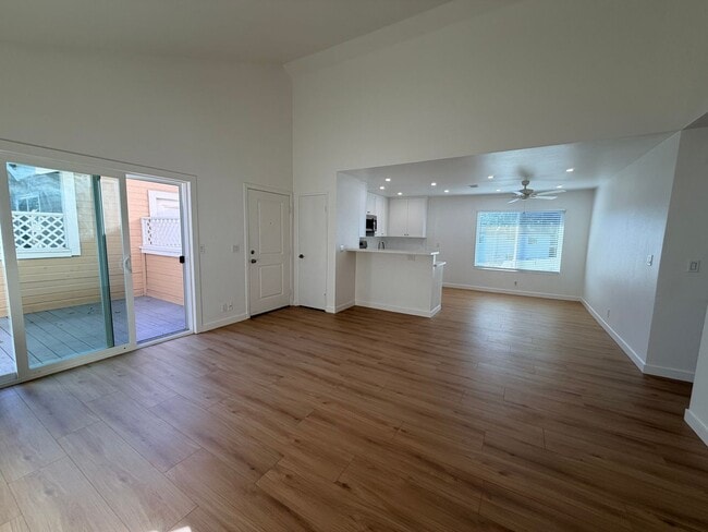 Photo - WILLIAMSON Apartment