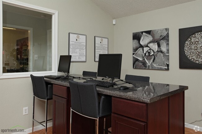 Business Center - Derby Park Apartments