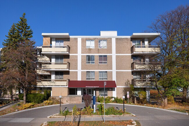Photo du bâtiment - Cassandra Terrace