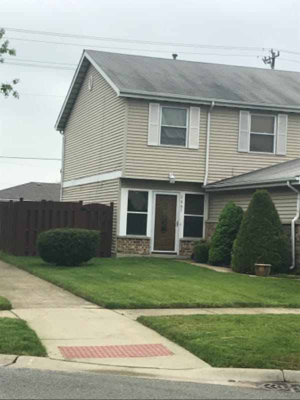 2647 E Martha Pl, Burnham, IL 60633 House Rental in Burnham, IL