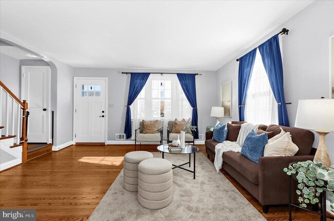 Foto del edificio - 312 Small Ct