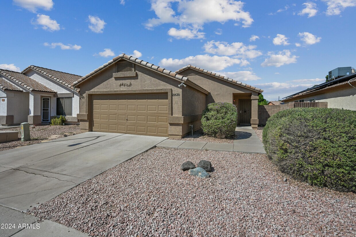 Foto principal - 21620 N 32nd Ave