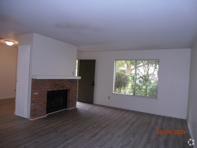 Building Photo - 4839 Vir Mar St