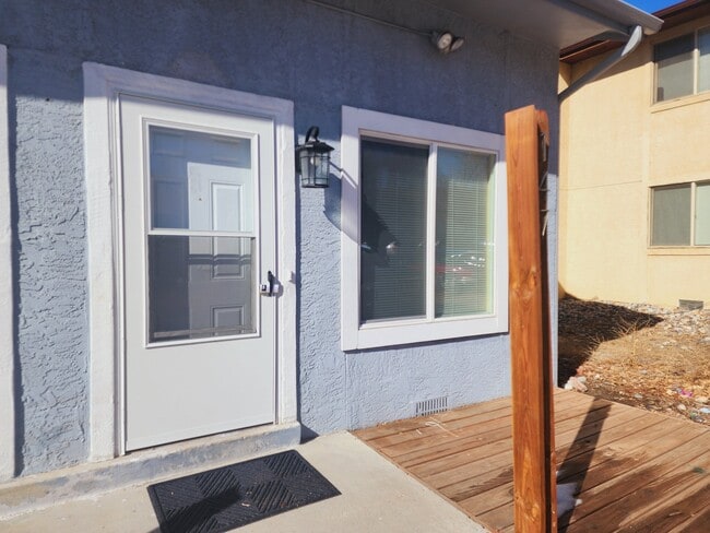 Photo - 147 Wellington St Townhome