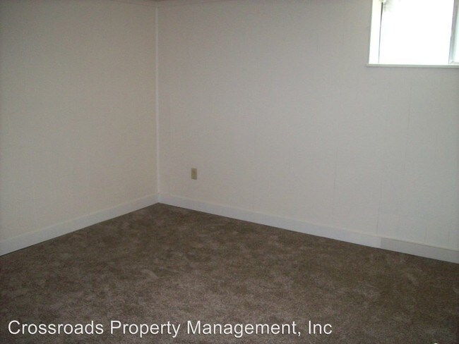 Building Photo - 303 E Lancaster St
