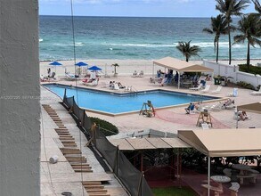 Building Photo - 3505 S Ocean Dr