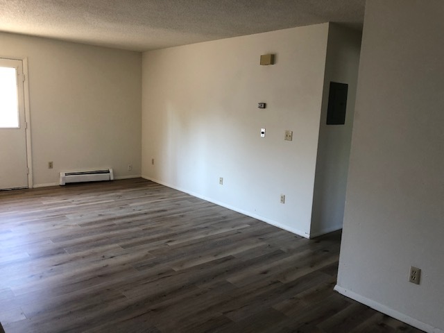 Building Photo - 558 29 1/4 Rd