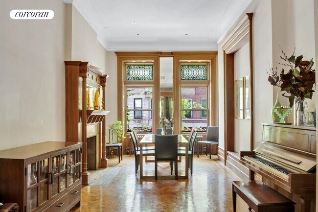 Building Photo - 23 W 95th St
