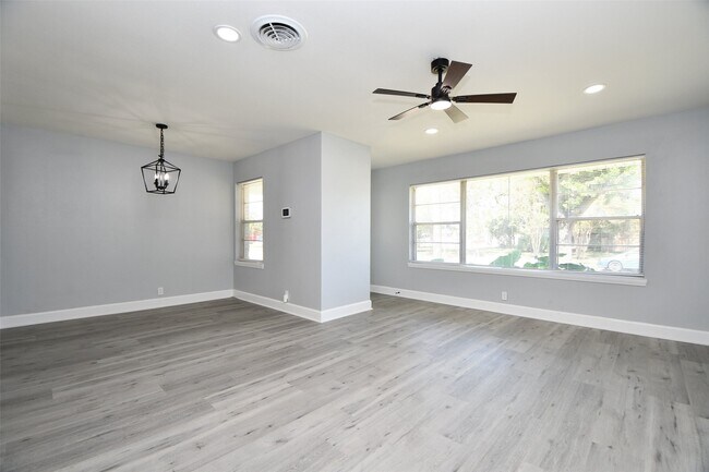 Foto del edificio - 5429 De Lange Ln