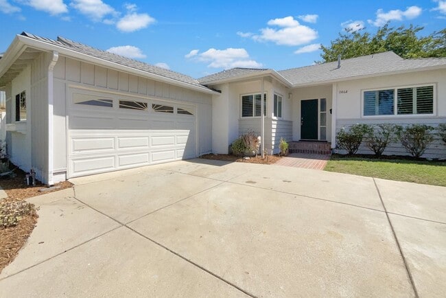 Building Photo - 13864 Lexicon Ave